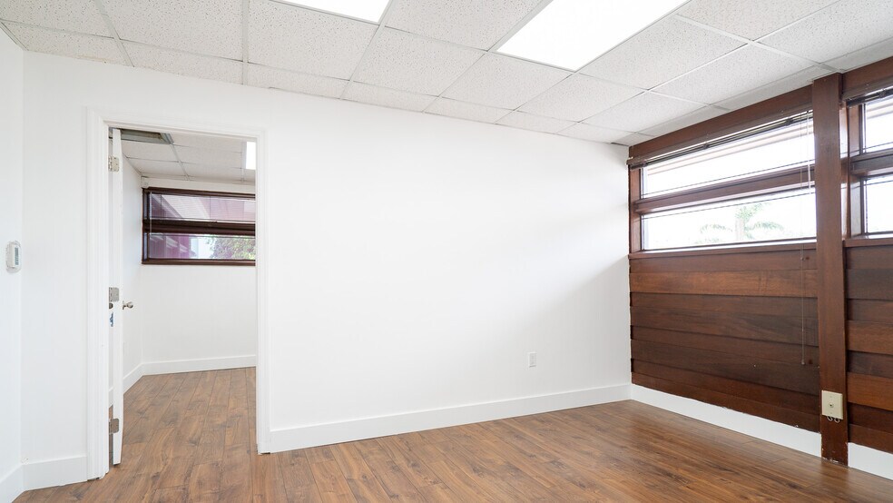 More Photos Of 1125 NE 125th St, North Miami Office For Lease