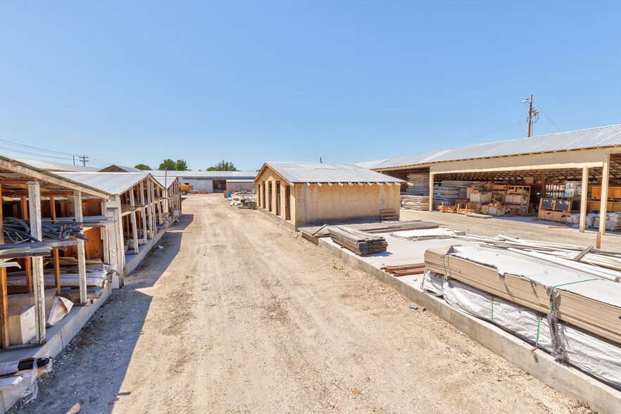 More Photos Of 1454 S Main St, Payette Freestanding For Sale