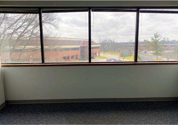 More Photos Of 900 Business Center Dr, Horsham Township Light Distribution For Sale