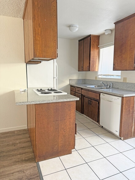More Photos Of 151 20th Century, Turlock Apartments For Sale