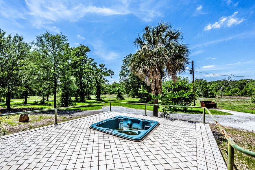 More Photos Of 1726 I-45 North, Huntsville Land For Sale