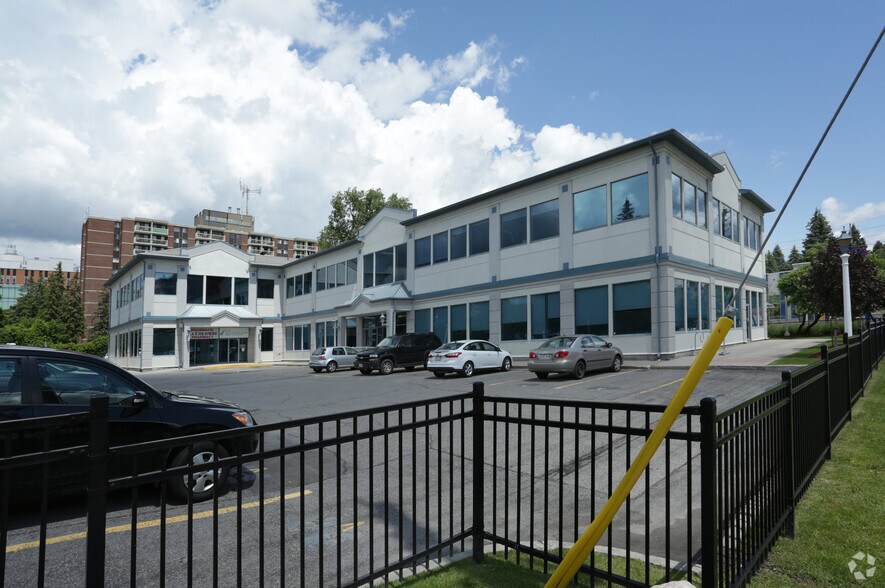 Primary Photo Of 745 Montreal Rd, Ottawa Medical For Lease