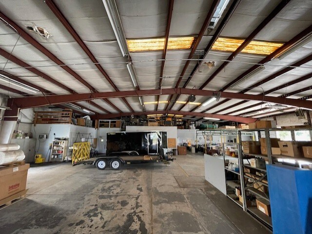More Photos Of 3489 All American Blvd, Orlando Warehouse For Lease