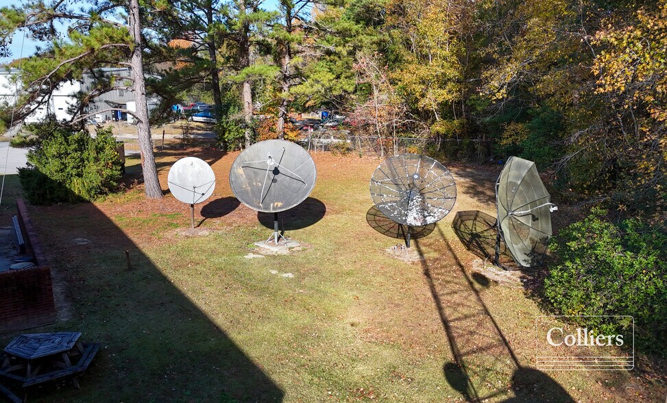 More Photos Of 1906 Pineview Dr, Columbia Radio TVTransmission Facilities For Sale