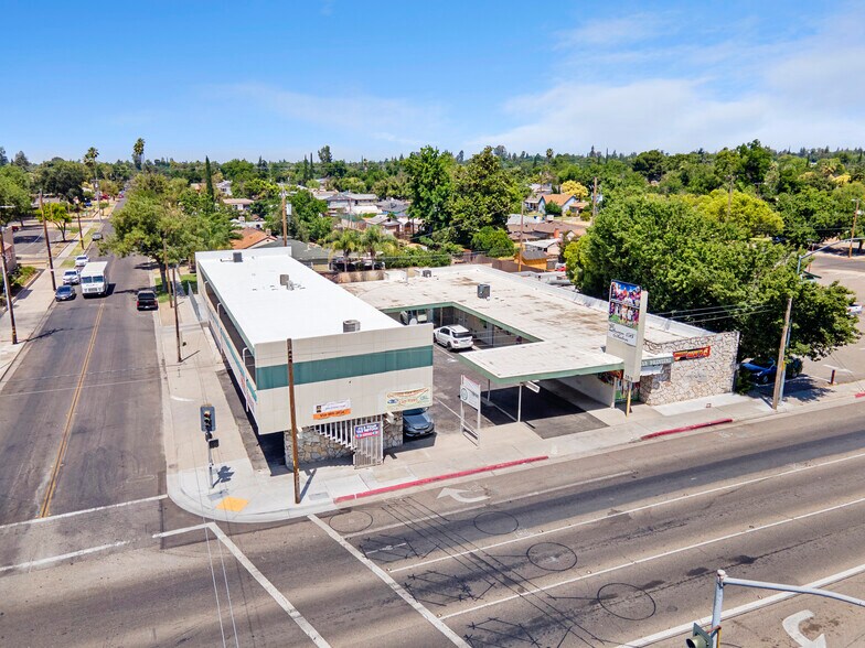 More Photos Of 2801-2819 N Blackstone Ave, Fresno Office For Sale
