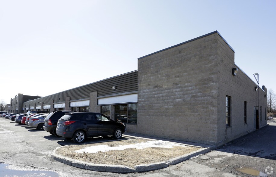 More Photos Of 146 Colonnade Rd, Ottawa Office For Lease