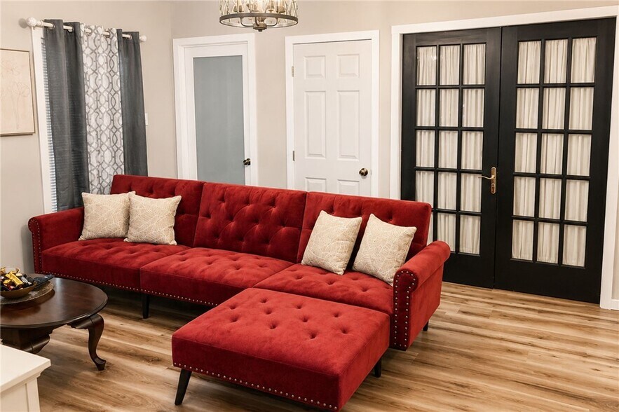 More Photos Of 63 Silver St, Norwich Apartments For Sale