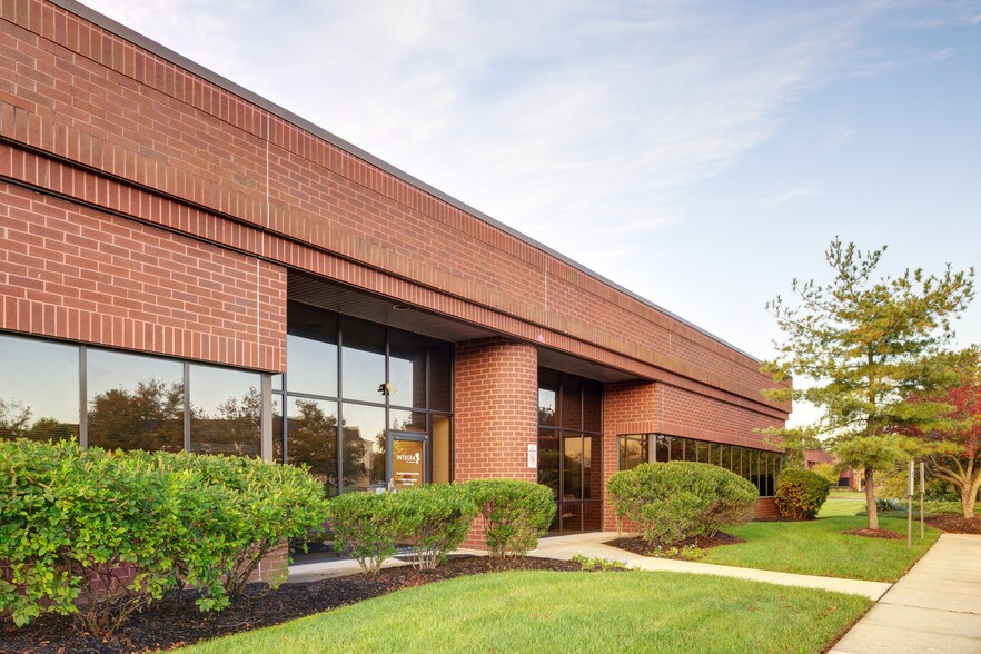 More Photos Of 315 Enterprise Dr, Plainsboro Research And Development For Lease
