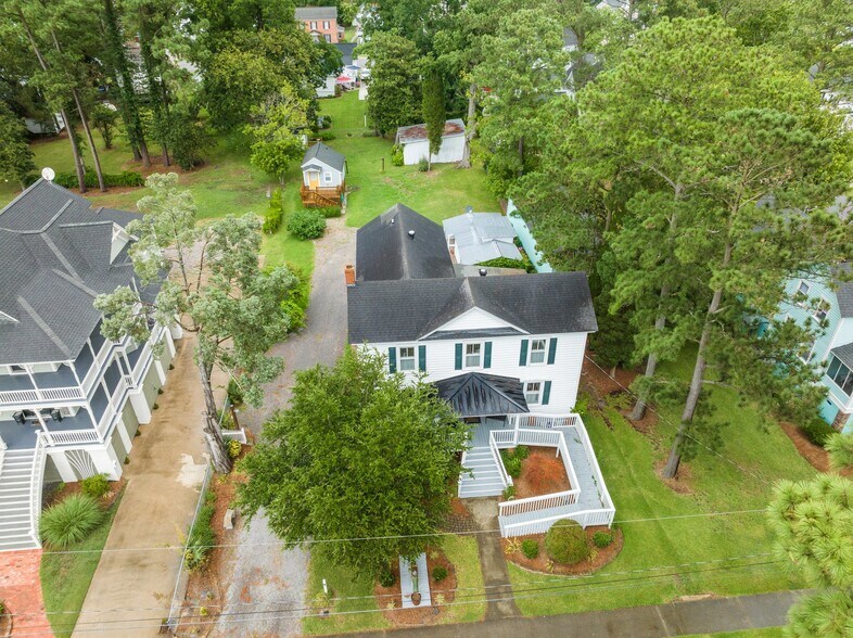 More Photos Of 567 E Water St, Belhaven Hospitality For Sale
