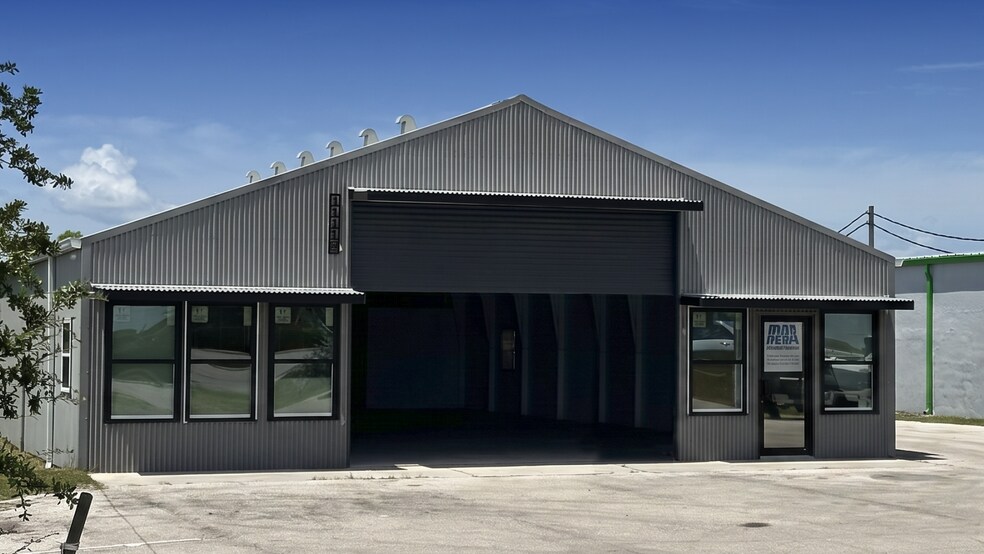 More Photos Of 11118 S Cleveland Ave, Fort Myers Warehouse For Sale