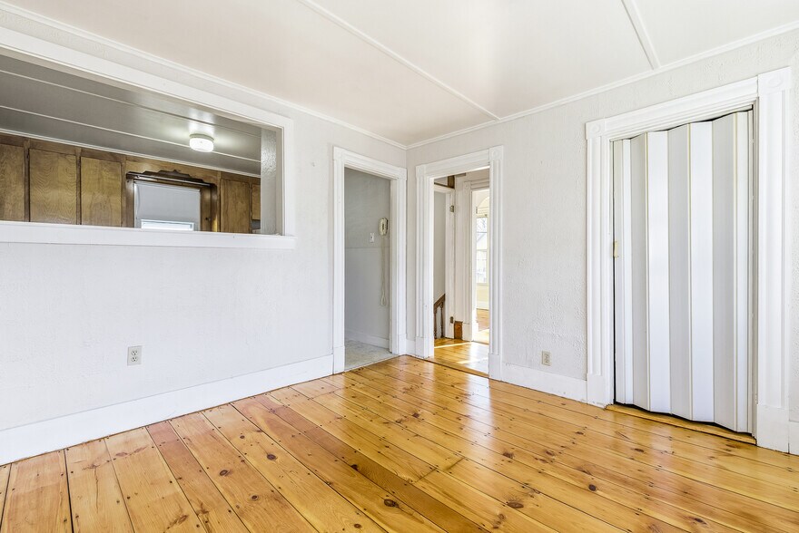 More Photos Of 51 Chestnut St, Rochester Apartments For Sale