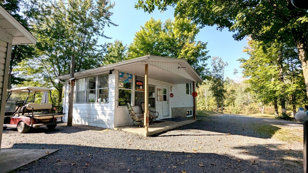 More Photos Of 2351 Rang 2E, Sainte-justine-de-newton Trailer Camper Park For Sale