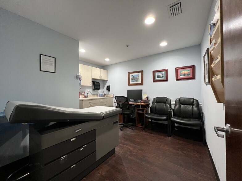 More Photos Of 3560 A1A S, Saint Augustine Medical For Sale