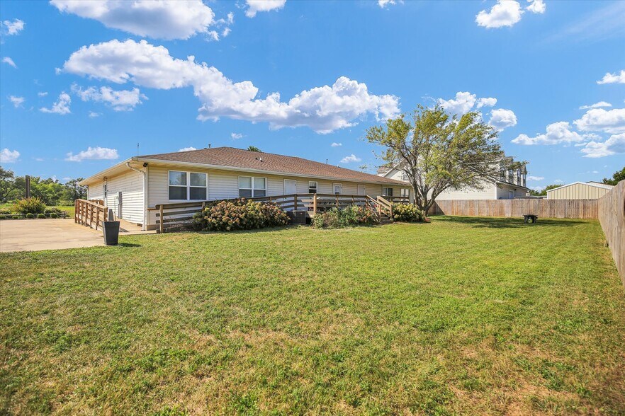 More Photos Of 808 N 3rd St, Saint Joseph Apartments For Sale