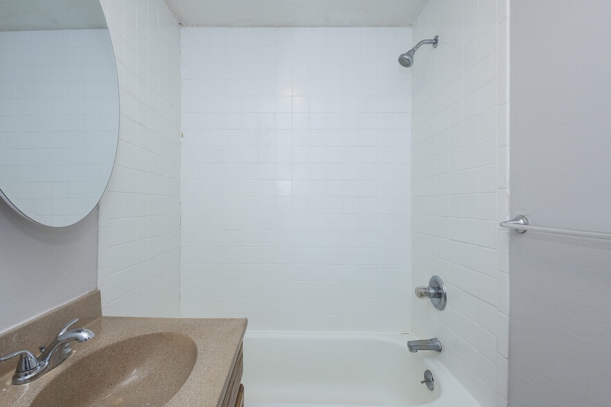 More Photos Of 651 29th St, Denver Apartments For Sale