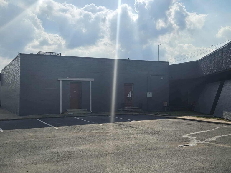 More Photos Of 8300 Homestead Rd, Houston Medical For Sale