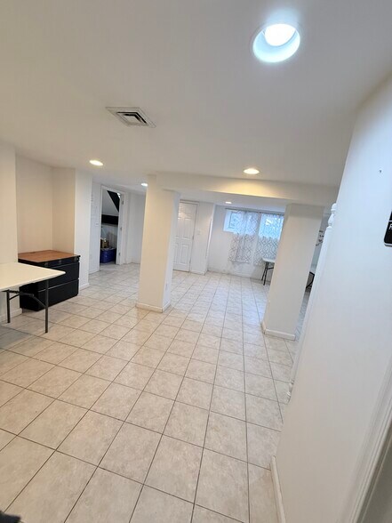 More Photos Of 1013-1015 Park Ave, Plainfield Apartments For Lease