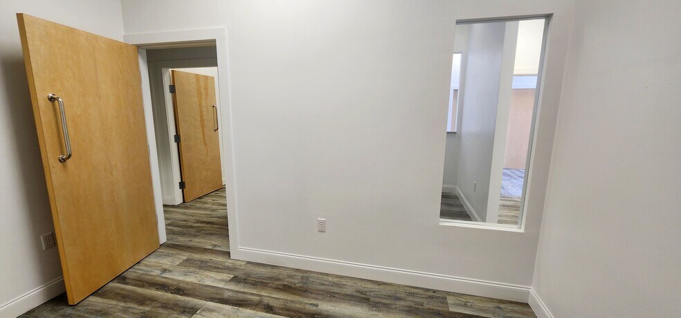 More Photos Of 207 W Pine St, Ponchatoula Freestanding For Lease