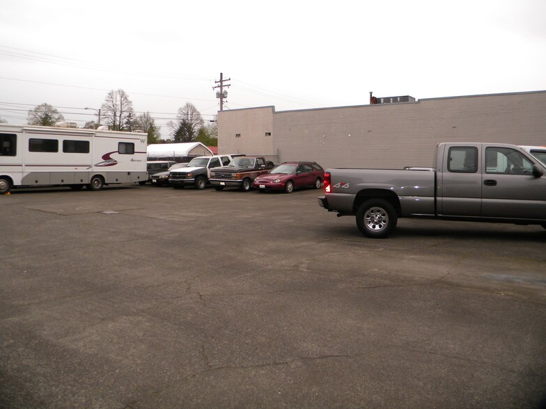 More Photos Of 1544 12th Ave, Longview Auto Repair For Sale