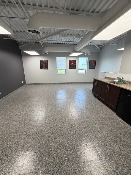 More Photos Of 2080 Fasan Dr, Tecumseh Service For Lease