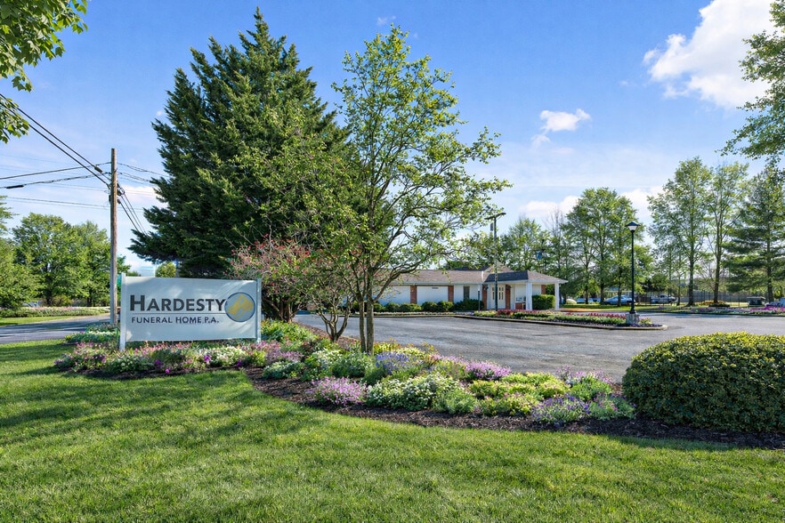 More Photos Of 905 Galesville Rd, Galesville Office For Sale