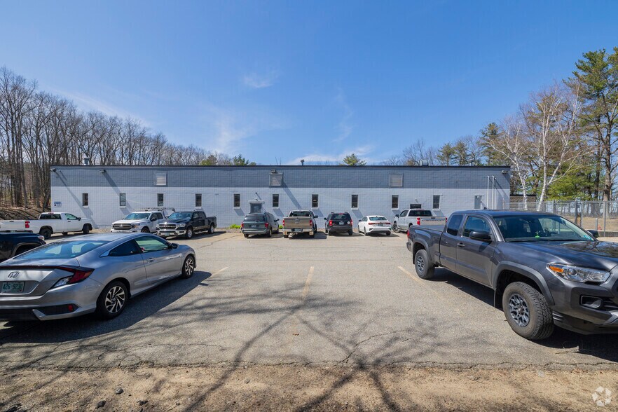 More Photos Of 104 Perimeter Rd, Nashua Industrial For Sale