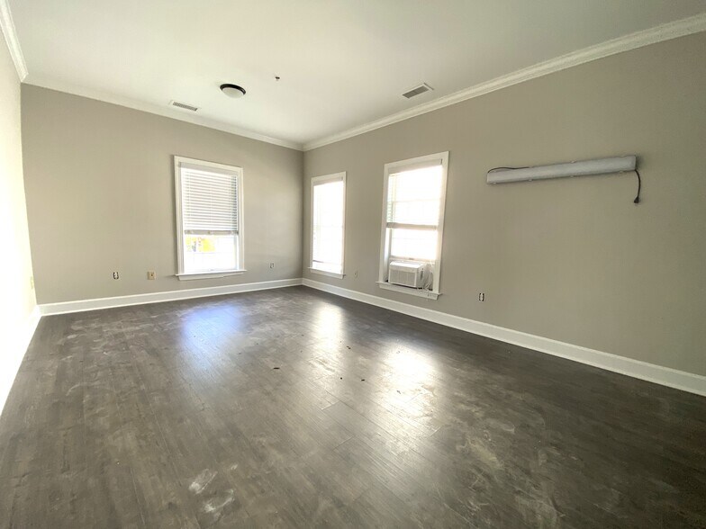 More Photos Of 1830 Peachtree Pky, Cumming Medical For Sale