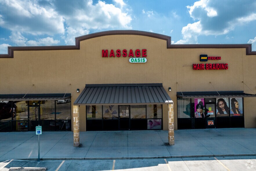 More Photos Of 8316 Fm-78, Converse Unknown For Lease