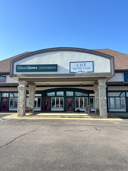 More Photos Of 1026 Palisades Blvd, Osage Beach Storefront Retail Office For Sale