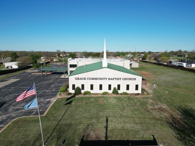 More Photos Of 10901 S Santa Fe Ave, Oklahoma City Religious Facility For Sale