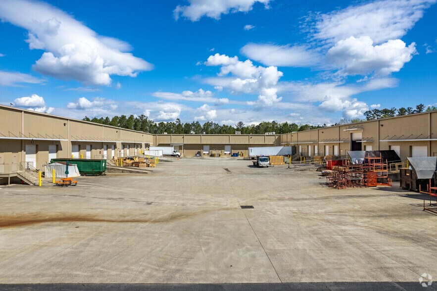 More Photos Of 1235 Old Alpharetta Rd, Alpharetta Light Distribution For Lease