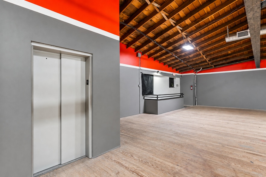 More Photos Of 7674 Main St, Midvale General Retail For Lease