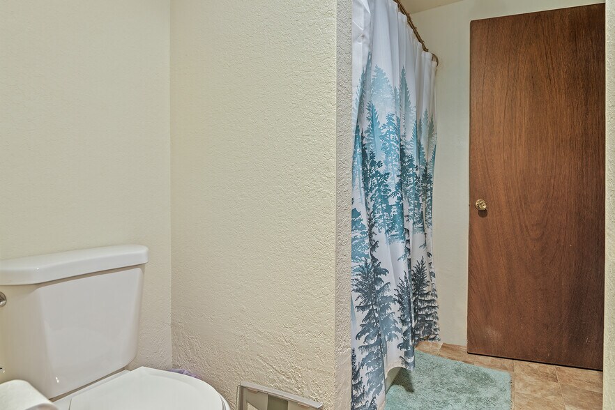More Photos Of 6310 49th Dr NE, Marysville Multifamily For Sale