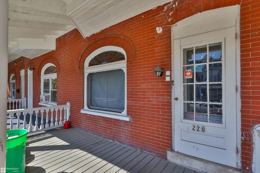 More Photos Of 220 S Madison St, Allentown Specialty For Sale