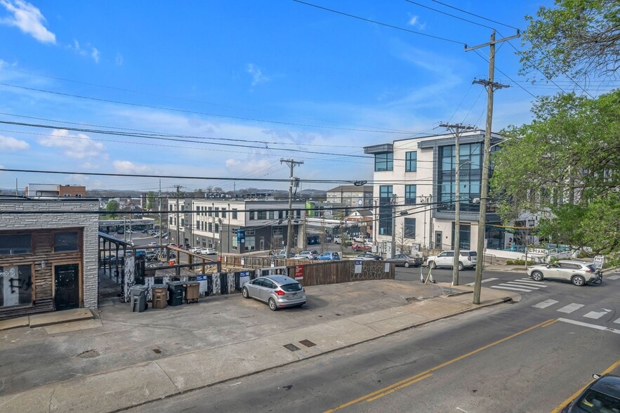 More Photos Of 823 Woodland St, Nashville Freestanding For Lease
