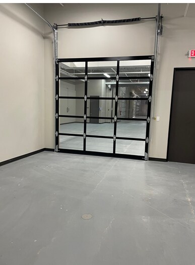 More Photos Of 22001 Northpark Dr, Kingwood Light Manufacturing For Lease