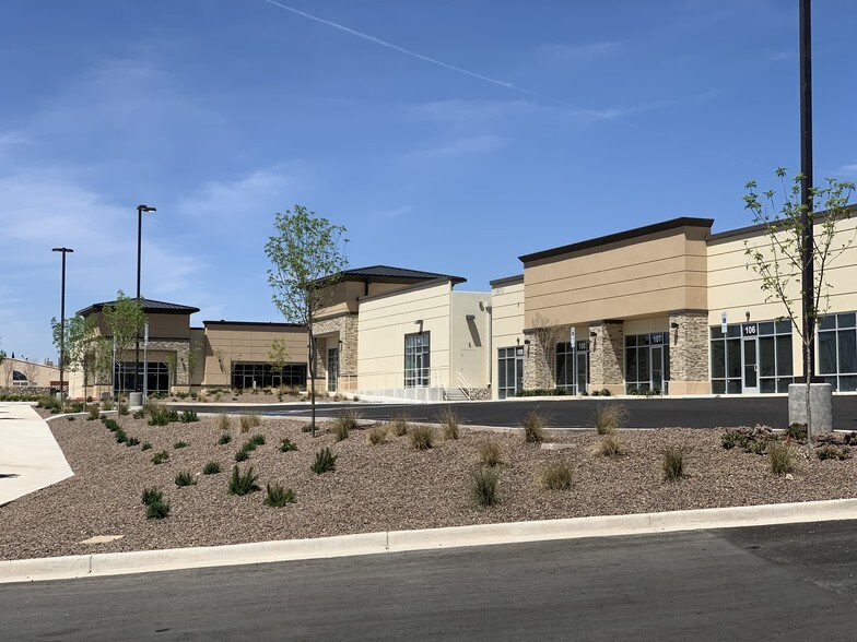 More Photos Of 1387 George Dieter Dr, El Paso Medical For Lease