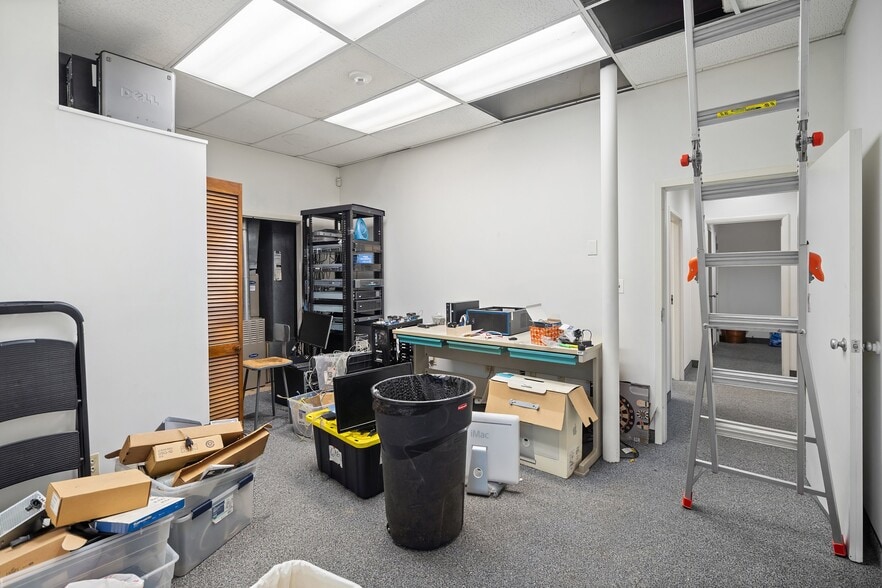 More Photos Of 1167 Rt 22 E, Mountainside Light Distribution For Sale