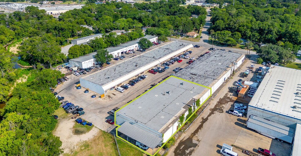 More Photos Of 5520 Midway Rd, Haltom City Warehouse For Lease
