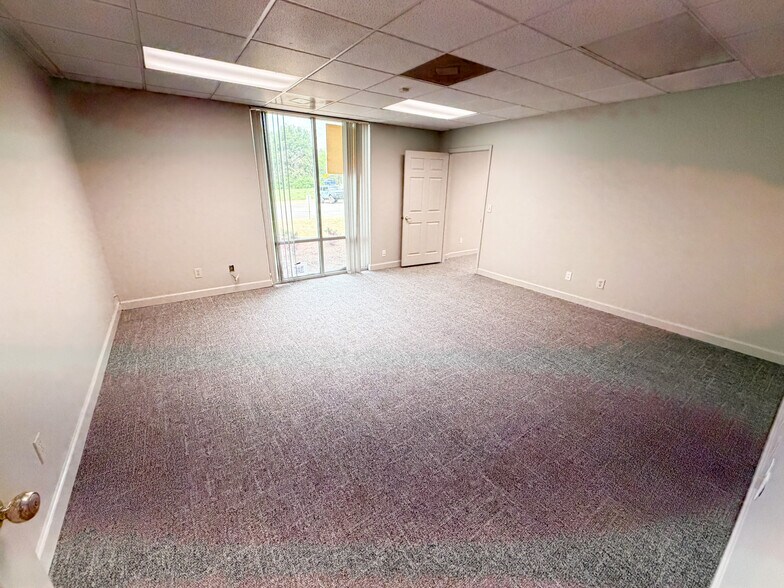 More Photos Of 1011 Cedar Lake Rd SE, Decatur Warehouse For Lease