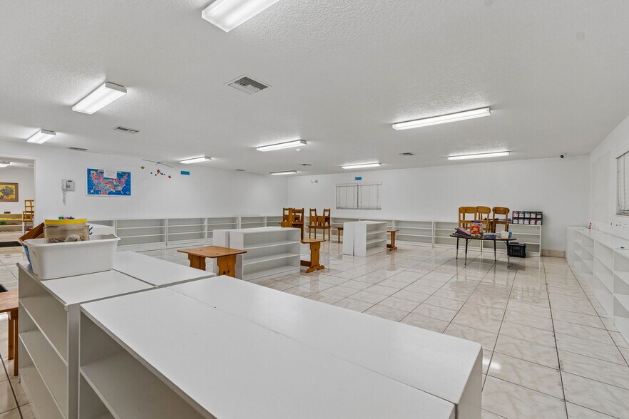 More Photos Of 4001 Skipper Rd, Tampa Schools For Sale