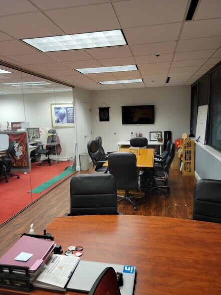More Photos Of 7771 W Oakland Park Blvd, Fort Lauderdale Office For Lease