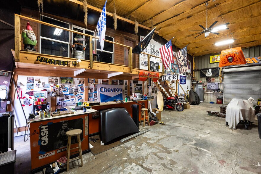 More Photos Of 3235 SE Dominica Ter, Stuart Warehouse For Sale