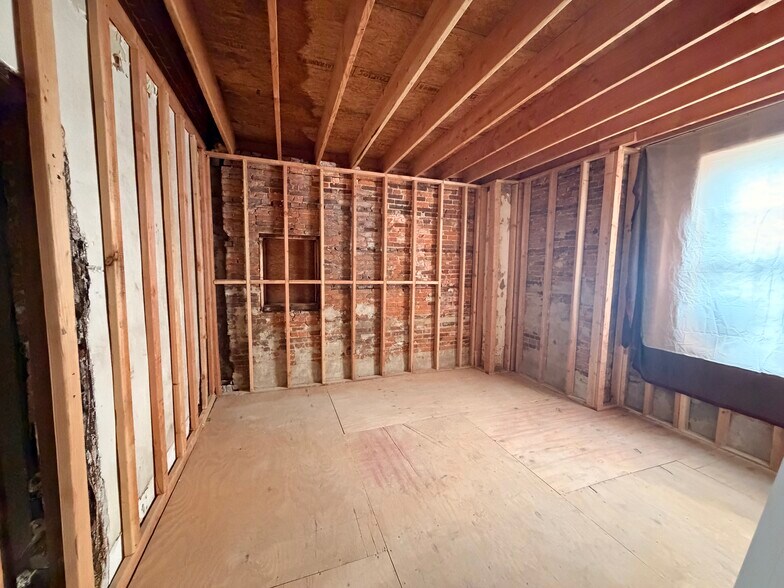 More Photos Of 129-131 High st 129-131 High St, Mount Holly Apartments For Sale