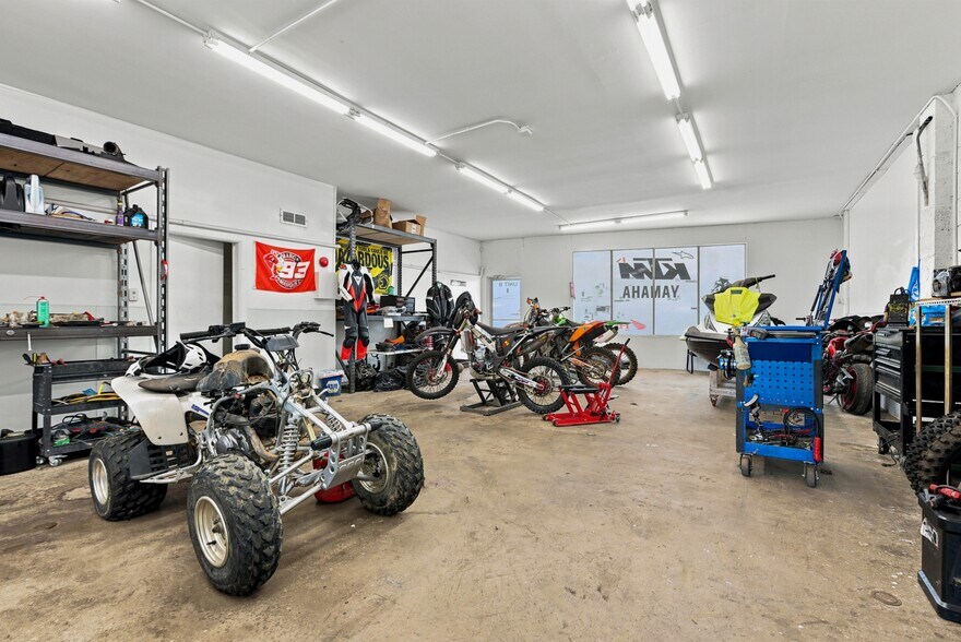 More Photos Of 1458-1472 Ironton St, Aurora Industrial For Sale