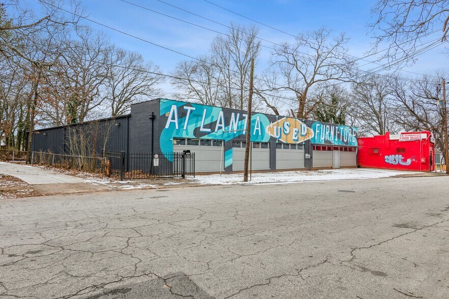 More Photos Of 1080 Katherwood Dr SW, Atlanta Showroom For Sale