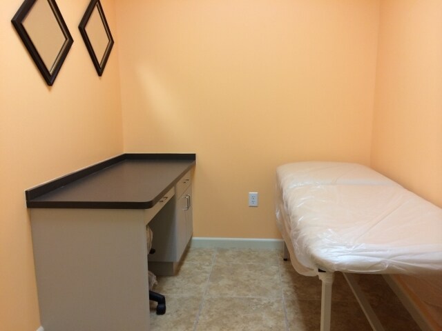 More Photos Of 12112 Bellaire Blvd, Houston Medical For Lease