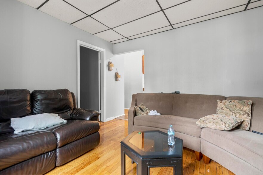 More Photos Of 99 Galpin St, Naugatuck Apartments For Sale