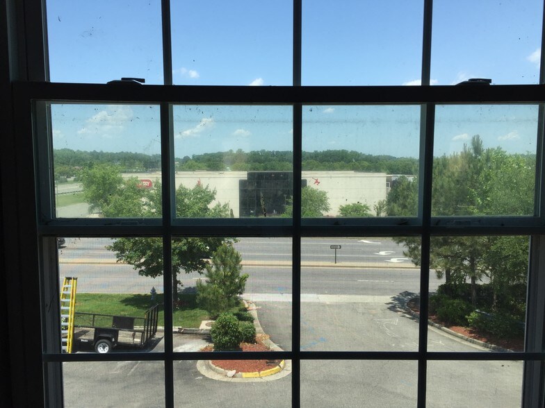 More Photos Of 9999 Brook Rd, Glen Allen Freestanding For Lease