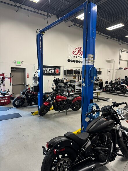 More Photos Of 1743 W Valley Hwy S, Auburn Auto Dealership For Sale